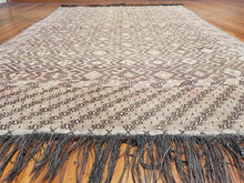 Load image into Gallery viewer, Hand knotted wool Rug 7230 size 320 x 200 cm Afghanistan