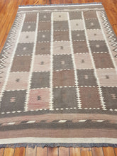 Load image into Gallery viewer, Hand knotted wool Rug 7190 size  280 x 178 cm