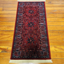 Load image into Gallery viewer, 100% wool rug Rug Kasghai 4302 300 size 67 x 130 cm, Belgian