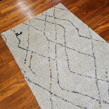 Load image into Gallery viewer, Part wool rug Lana 0372 106 size 120 x 170 cm Belgium