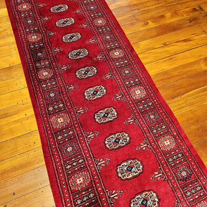 Hand knotted wool rug 31078 size 310 x 78 cm Pakistan