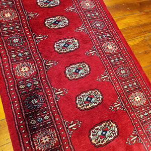 Hand knotted wool rug 31078 size 310 x 78 cm Pakistan