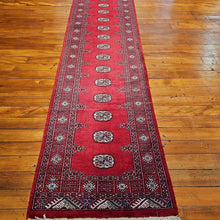 Load image into Gallery viewer, Hand knotted wool rug 31779 size 317 x 79 cm Pakistan