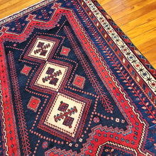 Load image into Gallery viewer, Hand knotted wool rug 227168 size 227 x 168 cm