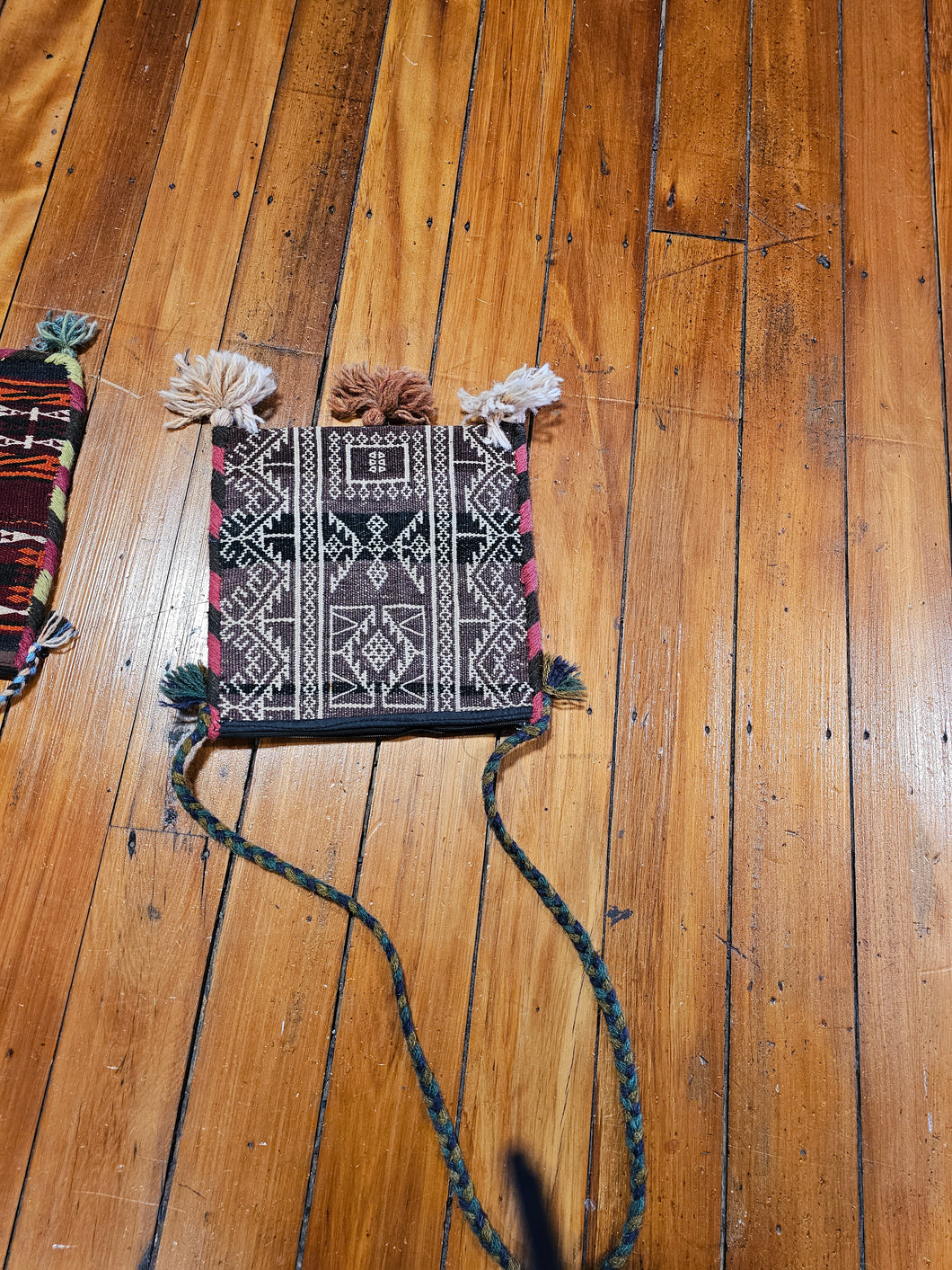 Hand knotted wool Hand bag no: 2929 size 29 x 29 cm, Afghanistan