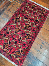 Load image into Gallery viewer, Hand knotted wool rug 10453 size 104 x 53 cm