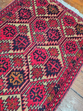 Load image into Gallery viewer, Hand knotted wool rug 10453 size 104 x 53 cm