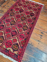 Load image into Gallery viewer, Hand knotted wool rug 10453 size 104 x 53 cm
