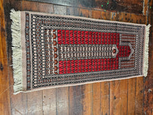 Load image into Gallery viewer, Hand knotted wool rug 10348 size 103 x 48 cm Pakistan
