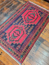 Load image into Gallery viewer, Hand knotted wool rug 14183 size 141 x 83 cm