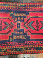 Load image into Gallery viewer, Hand knotted wool rug 14183 size 141 x 83 cm