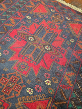Load image into Gallery viewer, Hand knotted wool rug 12982 size 129 x 82 cm