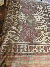 Load image into Gallery viewer, hand knotted wool rug  Tehmani 2222 size  190 x 144 approx