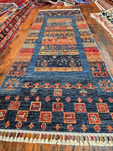 Load image into Gallery viewer, Hand knotted wool rug 20877A size 208 x 77 cm