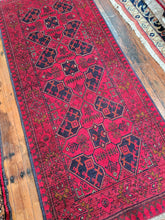 Load image into Gallery viewer, Hand knotted wool rug 18580 size 185 x 80 cm