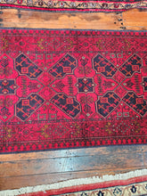 Load image into Gallery viewer, Hand knotted wool rug 18580 size 185 x 80 cm