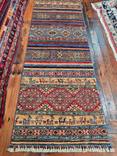 Load image into Gallery viewer, Hand knotted wool rug 25477 size 254 x 77 cm