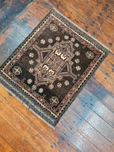 Load image into Gallery viewer, Hand knotted wool Rug 7057 size 70 x 57 cm