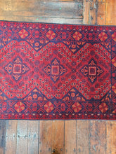 Load image into Gallery viewer, Hand knotted wool rug 12380 size 123 x 80 cm