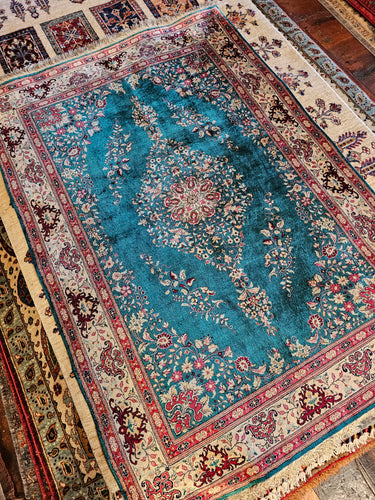 Hand knotted pure silk rug 148102 size 148 x 102 cm