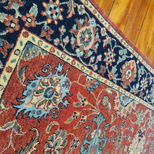 Load image into Gallery viewer, Hanmd knotted wool Rug 124185 size 185 x 124 cm India