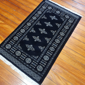 Hand knotted wool rug 12776 size 127 x 76 cm Pakistan