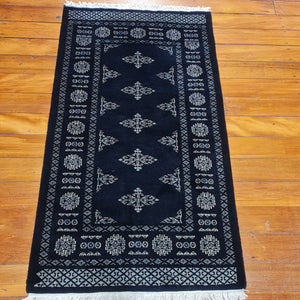 Hand knotted wool rug 13076 size 130 x 76 cm Pakistan