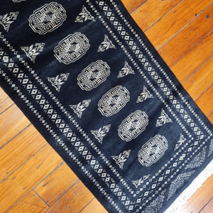 Hand knotted wool rug 18263 size 182 x 63 cm Pakistan