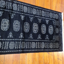 Load image into Gallery viewer, Hand knotted wool rug 26978 size 269 x 78 cm Pakistan
