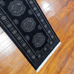 Hand knotted wool rug 19777 size 197 x 77 cm Pakistan
