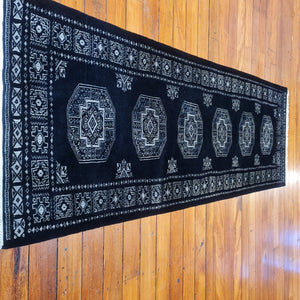 Hand knotted wool rug 22080 size 220 x 80 cm Pakistan
