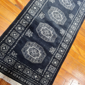 Hand knotted wool rug 22080 size 220 x 80 cm Pakistan
