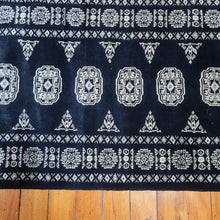 Load image into Gallery viewer, Hand knotted wool rug 24980 249 x 80 cm Pakistan