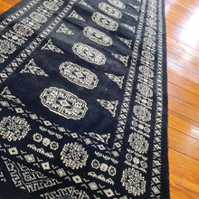 Load image into Gallery viewer, Hand knotted wool rug 24980 249 x 80 cm Pakistan