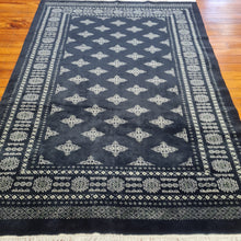 Load image into Gallery viewer, Hand knotted wool rug 243171 size 243 x 171 cm Pakistan