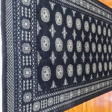 Load image into Gallery viewer, Hand knotted wool rug 245166 size 245 x 166 cm Pakistan