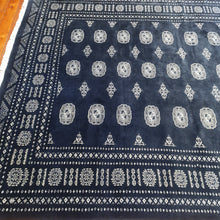 Load image into Gallery viewer, Hand knotted wool rug 299200 size 299 x 200 cm Pakistan