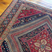 Load image into Gallery viewer, Hand knotted wool rug 257182 size 257 x 182 cm