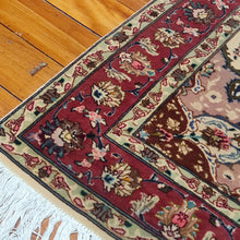 Load image into Gallery viewer, Hand knotted wool rug 14695 size 146 x 95 cm