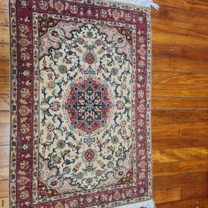 Hand knotted wool rug 14695 size 146 x 95 cm