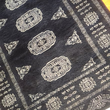 Load image into Gallery viewer, Hand knotted wool rug 32377 size 323 x 77 cm Pakistan