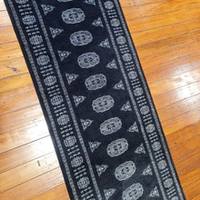 Load image into Gallery viewer, Hand knotted wool rug 32377 size 323 x 77 cm Pakistan
