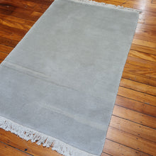 Load image into Gallery viewer, Hand knotted wool rug 186123 size 186 x 123 cm Nepal