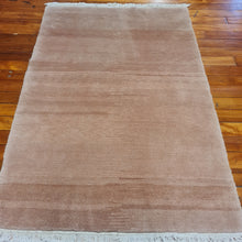 Load image into Gallery viewer, Hand knotted wool rug 186124 size 186 x 124 cm Nepal