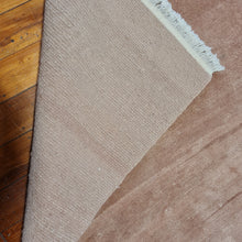 Load image into Gallery viewer, Hand knotted wool rug 186124 size 186 x 124 cm Nepal