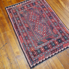 Load image into Gallery viewer, Hand knotted wool Rug 14297 size 142 x 97 cm Afghanistan