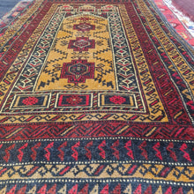 Load image into Gallery viewer, hand knotted wool Rug 13475 size 134 x 75 cm  Afghanistan