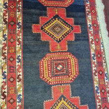 Load image into Gallery viewer, Hand knotted wool Rug 361143 size 361 x 143 cm