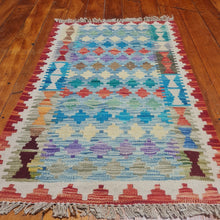 Load image into Gallery viewer, Hand knotted wool Rug 9166 size 91 x 66 cm Afghanistan