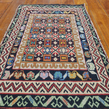 Load image into Gallery viewer, Hand knotted wool Rug 4877 size 48 x 77 cm